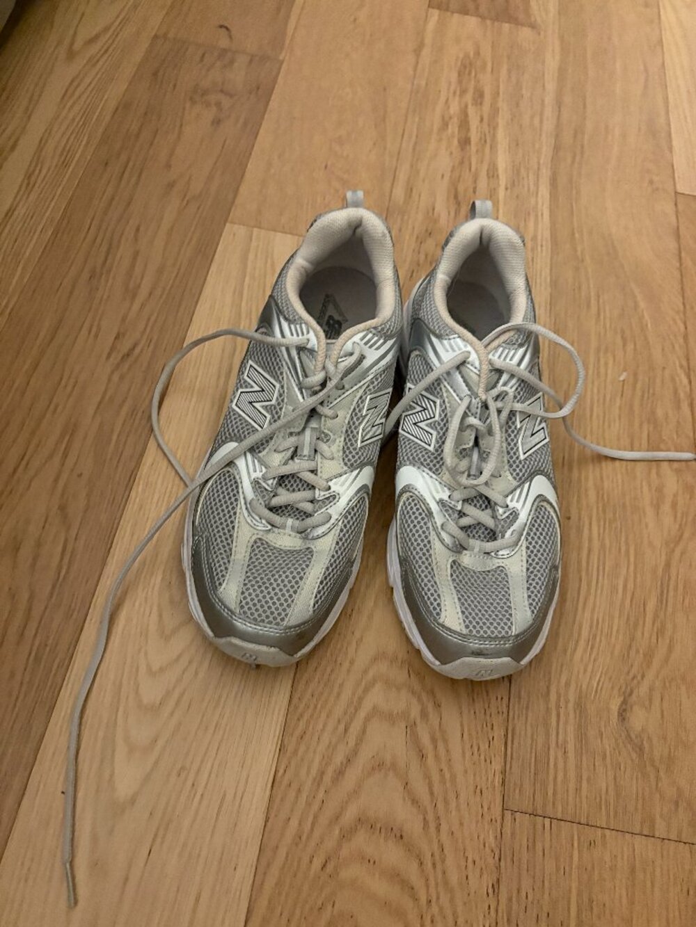 New Balance 530 Silver Grey Sneakers Size 10